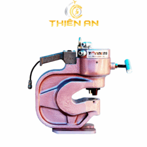 Đột thủy lực A110-1624 TONNERS là thiết bị chuyên dụng dùng để đột lỗ trên thép tấm, thép hình, thanh đồng, nhôm… một cách nhanh chóng và chính xác.