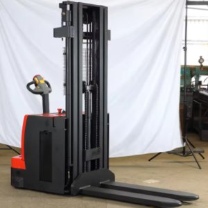 Xe nâng điện đứng lái 2 Tấn x 4.5M