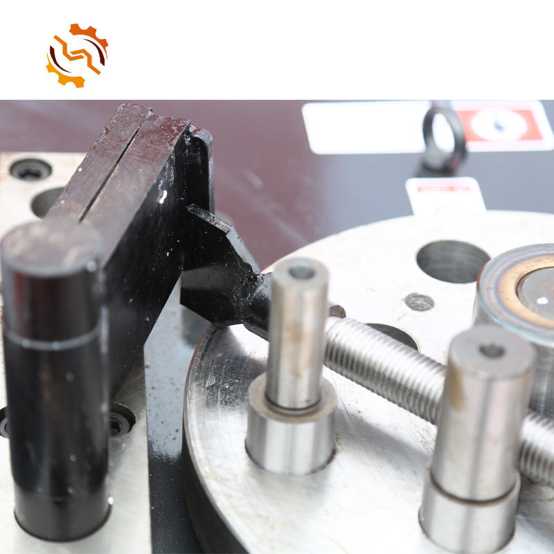 Máy bẻ đai sắt thép mạnh mẽ GF32 4 may be dai sat thep manh me gf32 3